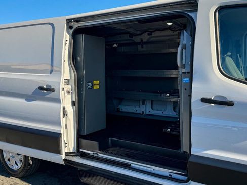 Used 2024 Ford E-Transit Low Roof image 14
