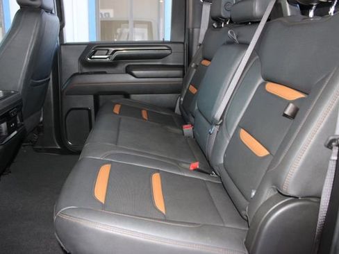 Used 2024 GMC Sierra 2500 AT4 w/ AT4 Premium Plus Package image 28