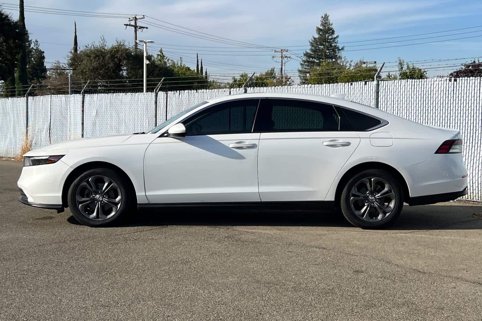 Used 2023 Honda Accord EX image 2