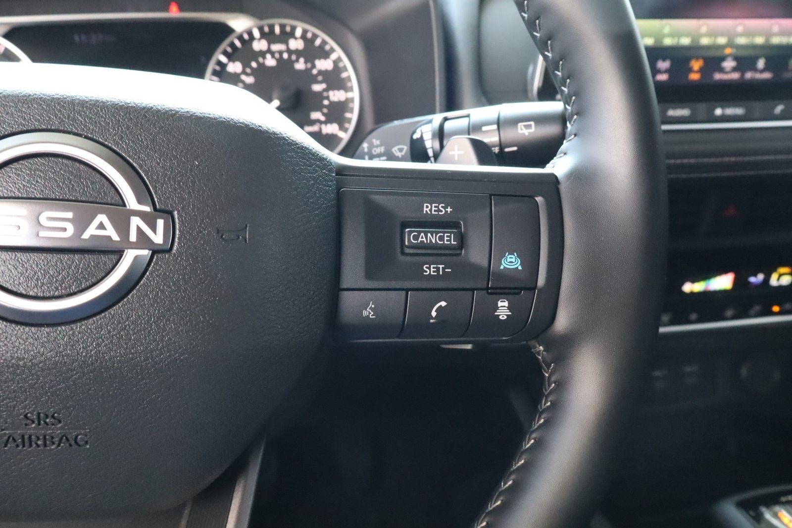 Used 2026 Nissan Rogue SV FWD image 25