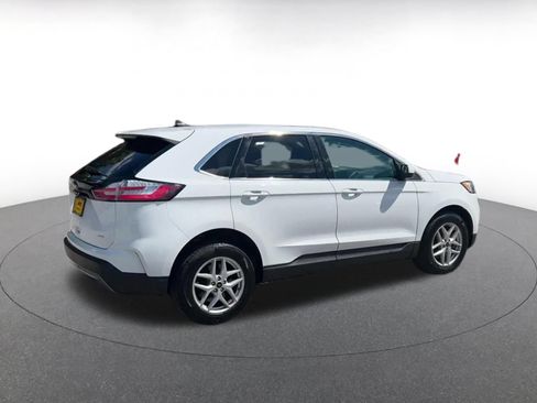 Used 2024 Ford Edge SEL AWD/4WD image 14