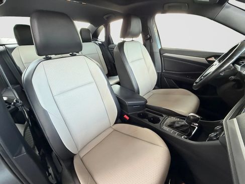Used 2019 Volkswagen Jetta R-Line FWD image 21