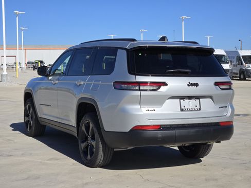 New 2025 Jeep Grand Cherokee L Limited w/ Black Appearance Package image 4
