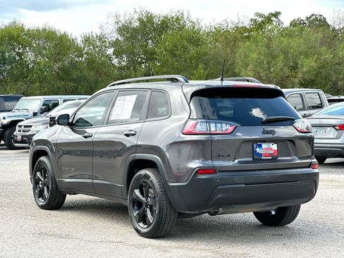 Used 2021 Jeep Cherokee Latitude Plus w/ Sun & Sound Group AWD/4WD image 13