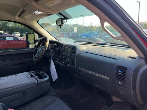 Used 2013 Chevrolet Silverado 1500 LT w/ All-Star Edition AWD/4WD image 6