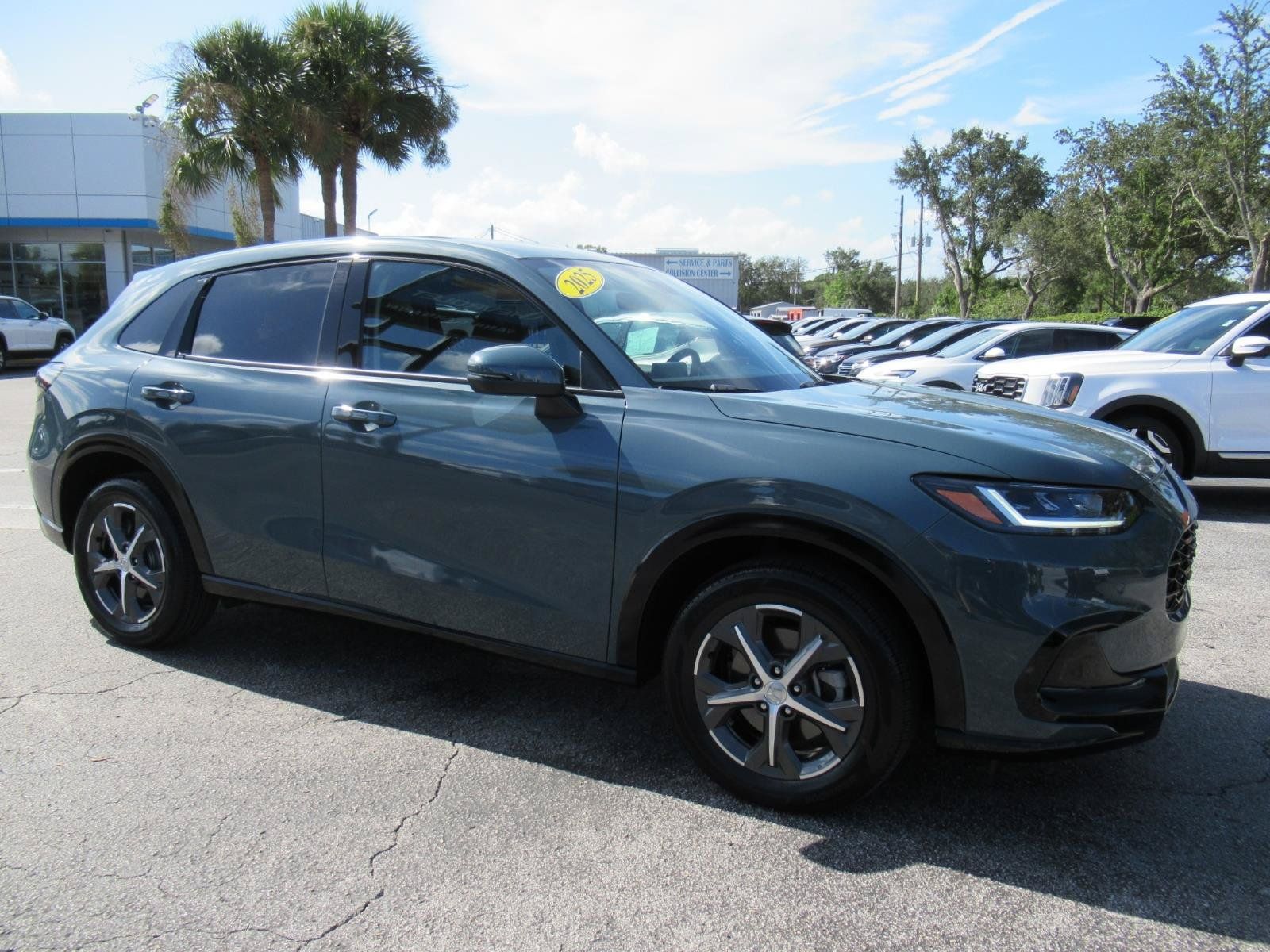 Used 2025 Honda HR-V EX-L image 5