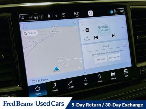 Used 2023 Chrysler Pacifica Limited FWD image 16