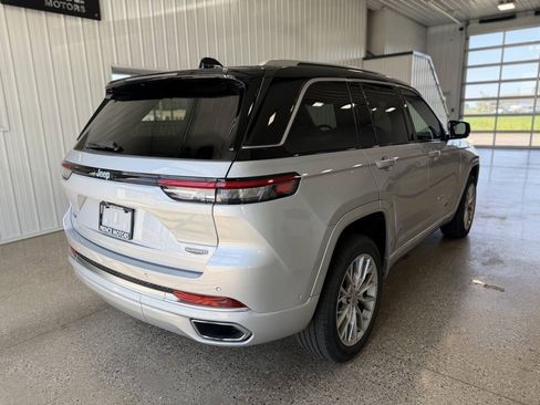 Used 2022 Jeep Grand Cherokee Summit w/ Luxury Tech Group V AWD/4WD image 52