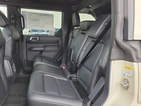 New 2026 Ford Bronco Outer Banks AWD/4WD image 10