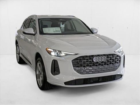 New 2025 Audi Q5 Premium Plus image 6