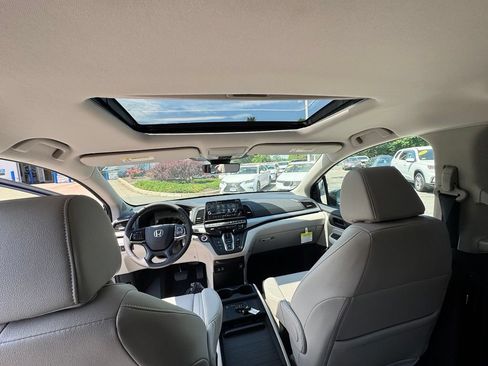 New 2026 Honda Odyssey EX-L image 24