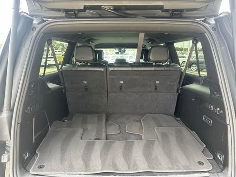 Used 2023 Jeep Wagoneer L Series II image 24