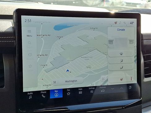 Used 2024 Ford Expedition Max XLT image 18