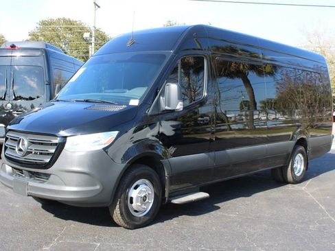 Used 2019 Mercedes-Benz Sprinter 3500 image 9