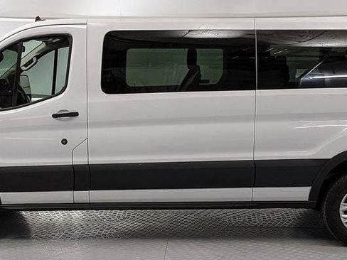 Certified 2024 Ford Transit 350 XLT RWD image 5