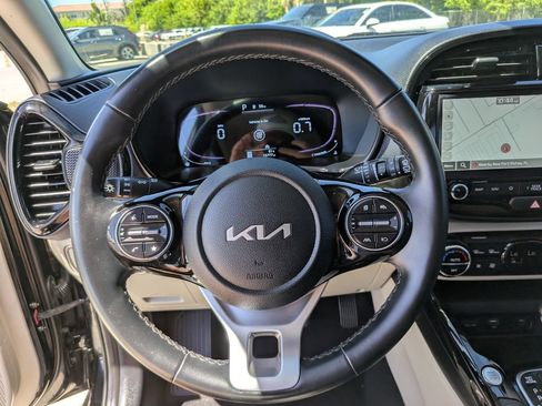 Certified 2025 Kia Soul EX FWD image 29