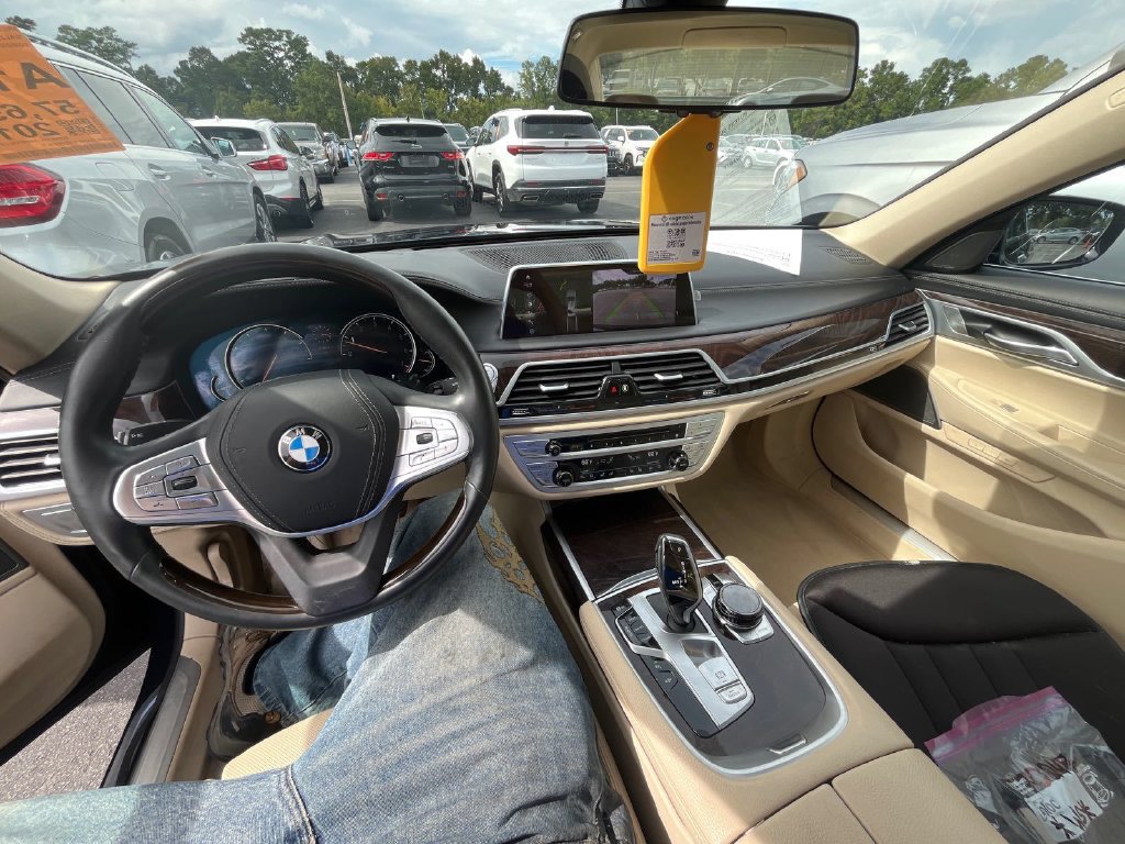 Used 2019 BMW 740i xDrive w/ Executive Package AWD/4WD image 16