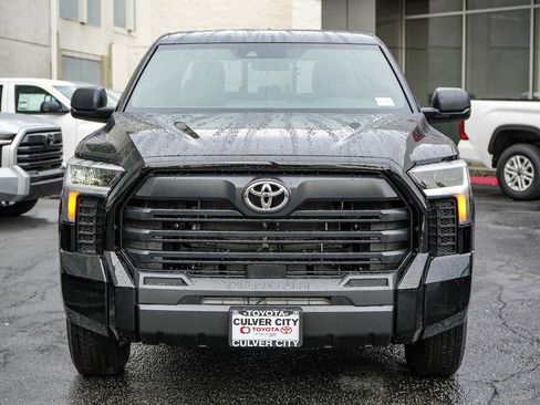New 2026 Toyota Tundra SR image 2