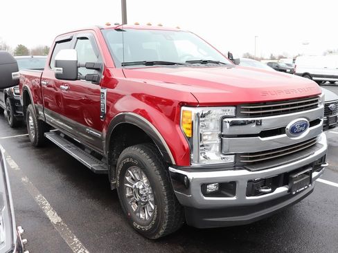 Used 2017 Ford F250 King Ranch image 3
