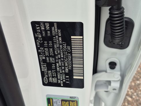 New 2026 Hyundai Elantra SEL Sport FWD image 32