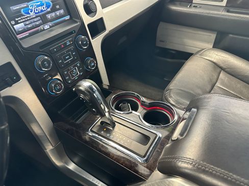 Used 2014 Ford F150 Platinum image 18