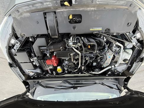 Used 2024 Nissan Sentra SV image 31