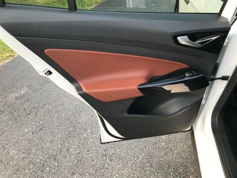 Used 2021 Volkswagen ID.4 Pro S w/ ID.4 Protection Package (IPT) image 81