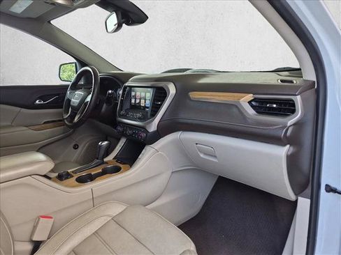 Used 2017 GMC Acadia Denali w/ Technology Package AWD/4WD image 25
