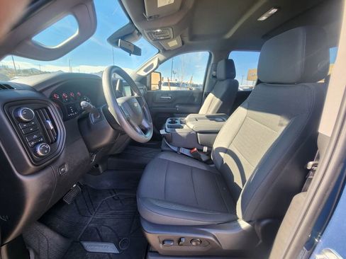 Used 2024 Chevrolet Silverado 2500 Custom w/ Custom Convenience Package image 10