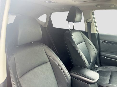 Used 2023 Kia Seltos EX image 28