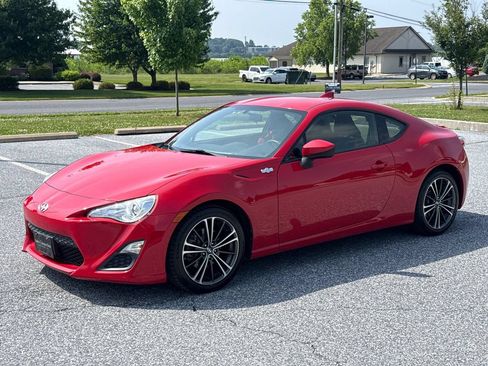 Used 2016 Scion FR-S RWD image 3