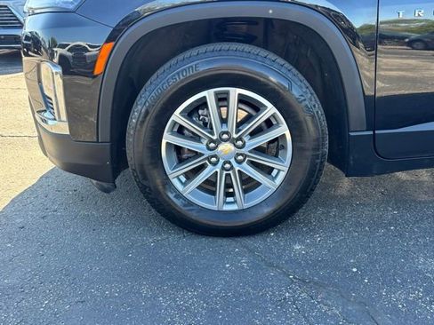 Certified 2023 Chevrolet Traverse LT FWD image 12