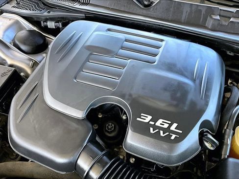 Used 2018 Dodge Challenger SXT Plus RWD image 27