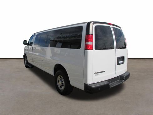 Used 2023 Chevrolet Express 3500 LS RWD image 5