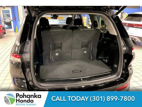 Used 2023 Jeep Grand Cherokee L Laredo w/ Luxury Tech Group I image 27