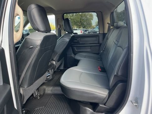 Used 2020 RAM 2500 Tradesman w/ Chrome Appearance Group image 27