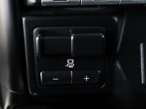 Used 2021 Chevrolet Silverado 2500 LTZ w/ LTZ Convenience Package image 43