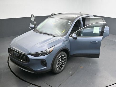 New 2026 Ford Escape SE w/ PHEV Premium Package image 33