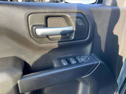 Used 2019 Chevrolet Silverado 1500 Custom w/ Custom Value Package image 33