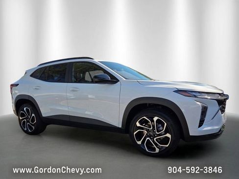 New 2026 Chevrolet Trax RS FWD image 10