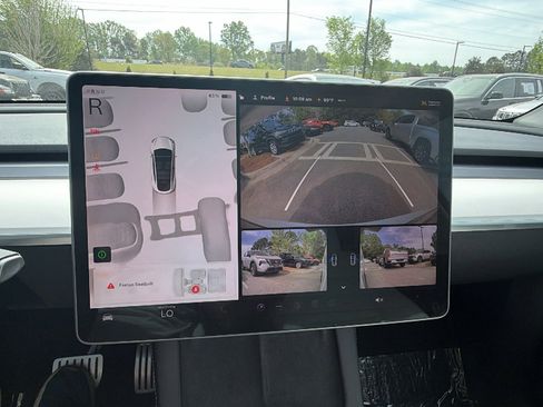 Used 2022 Tesla Model Y Performance image 30