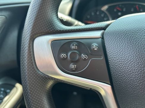 Used 2024 GMC Terrain SLE w/ Driver Convenience Package FWD image 20