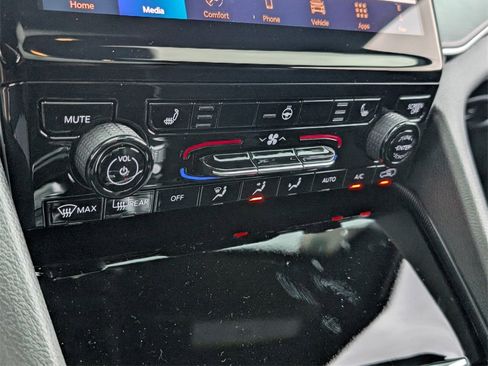 New 2025 Jeep Grand Cherokee Limited image 19