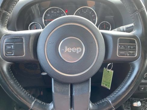 Used 2013 Jeep Wrangler Unlimited Sahara w/ Dual Top Group AWD/4WD image 25