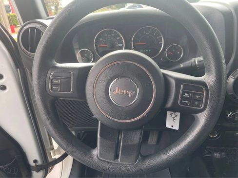 Used 2015 Jeep Wrangler Unlimited Sport AWD/4WD image 16