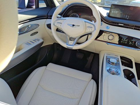 Certified 2025 Genesis Electrified GV70 image 14