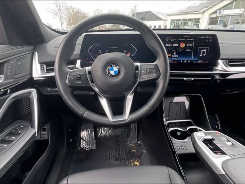 Certified 2025 BMW X2 xDrive28i AWD/4WD image 5