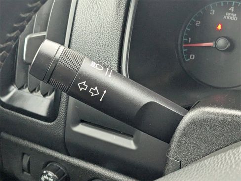 Used 2021 Chevrolet Colorado LT image 25