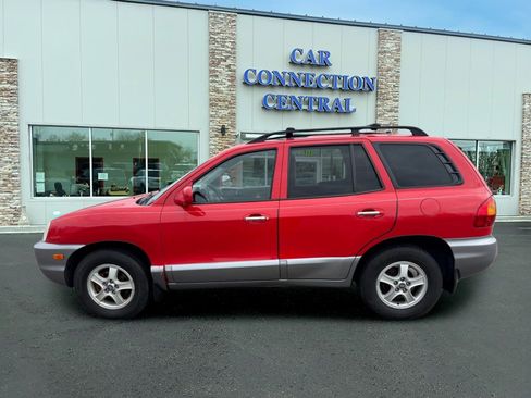 Used 2004 Hyundai Santa Fe LX FWD image 2