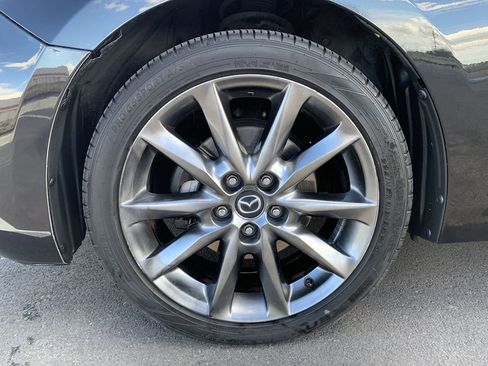 Used 2018 MAZDA MAZDA3 Touring image 11